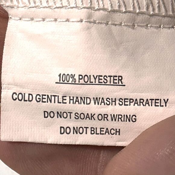 Saints + Secrets White Romper Size Small 📦 - Picture 4 of 7